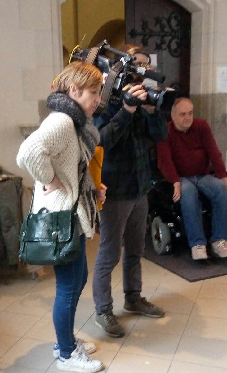 FraudetB's tweet image. SIMADAPT1-poursuite des expé au @HelierPole  pour tester le simulateur de @INSA_Rennes et joli bonus aujourd&apos;hui : une sympathique équipe de tournage de @France5tv pour un reportage a destination du @magazinesante . Plus de news dans qq jours !#ADAPTproject @GroupeESIGELEC
