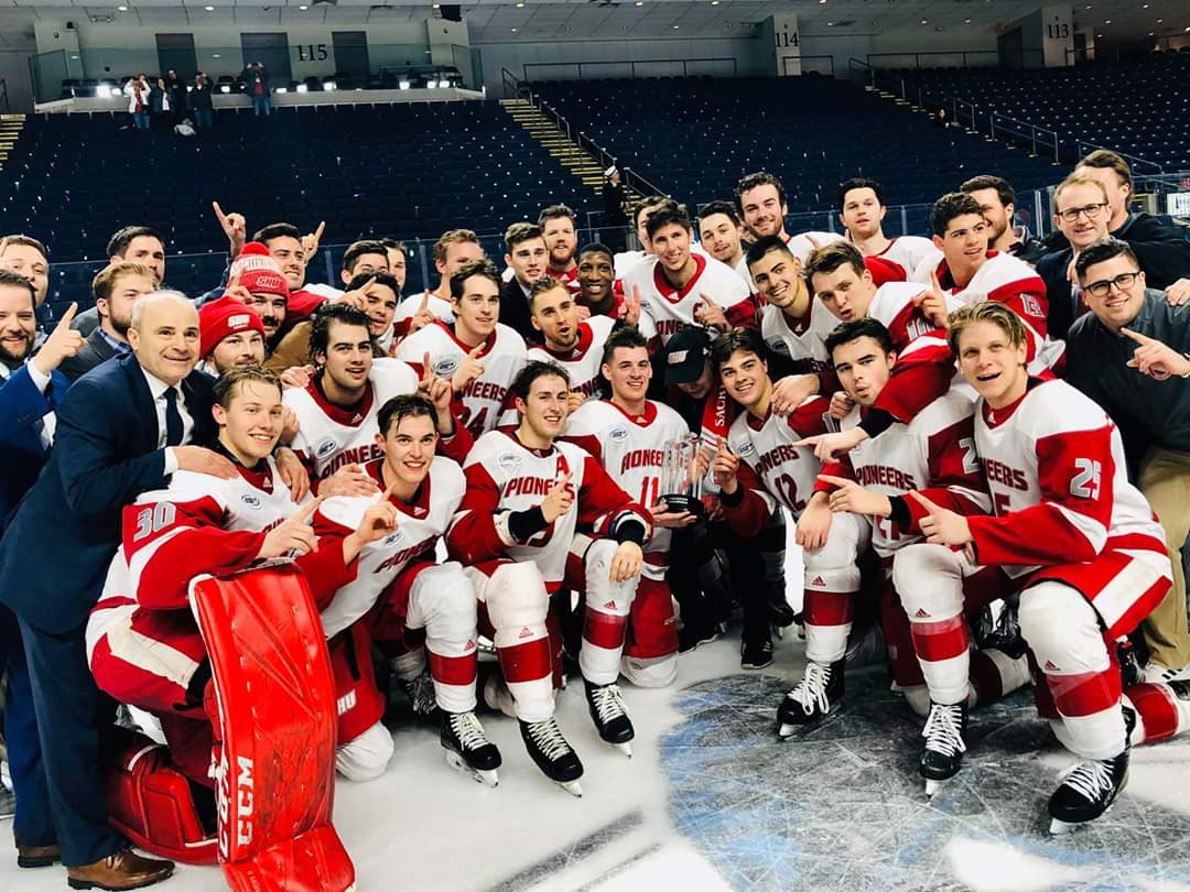 SacredHeartMSAT's tweet photo. ๐ Congratulations to @shuhockey for bringing home the inaugural CT Ice Trophy! Athletic trainer Ben St. Martin and AT student TJ Mallon shared in the team's victory celebration!
#TopLeftCorner #AlwaysInTheBack #CantSpellTeamWithoutAT
๐ท: @sacredheartuniv https://t.co/Va3XMmHb40