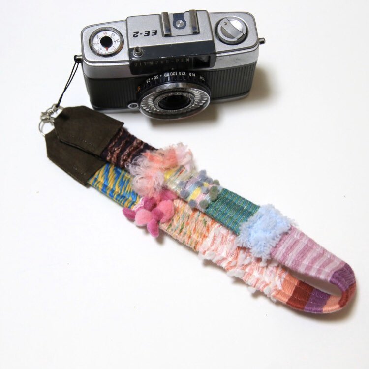 手作り麻紐ヘンプカメラストラップ Nio ヤーンのハンドストラップ 2 2 270 Creema Minne Pinkoi 旅行 旅 アウトドア ストラップ カメラストラップ 手作り ハンドメイド カメラ 写真 Strap Camerastrap 写真好きな人と繋がりたい