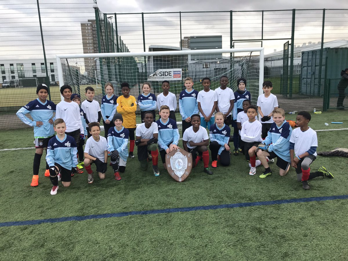 RobertClackPE's tweet photo. Great win for the year 7 football team in the Anglo-German Shield. Great game against our friends from Anne Frank school. #goliketheclackers #itscominhhome https://t.co/jSIA7gKPGe