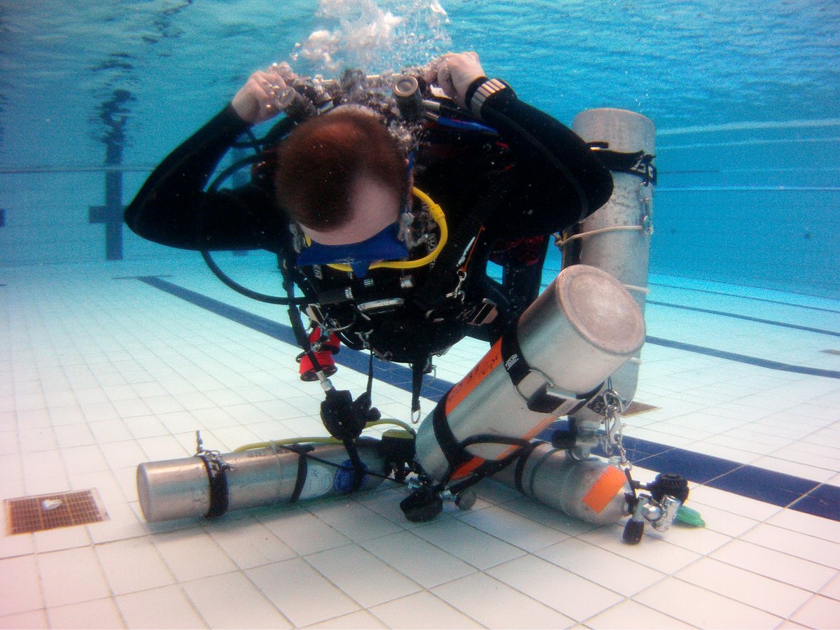 GoPro_Dive's tweet photo. Larga sesión de entrenamiento de curso de #TecDeep Instructor. Practicar, Practicar y Practicar es lo que nos hace ir superando los obstáculos del camino.... https://t.co/KSAag91est