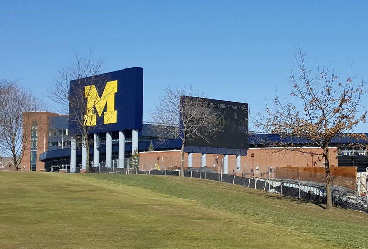 GDTopNotch's tweet photo. Our crew successfully cleaned the University of Michigan Golf Course. We are grateful for the work that we do!
#constructioncleanupservices #cleaning #constructionservices #cleaningservice #gdtopnotch #postconstructioncleanup #gdtopnotchcleaning https://t.co/wOBSDyPo0h