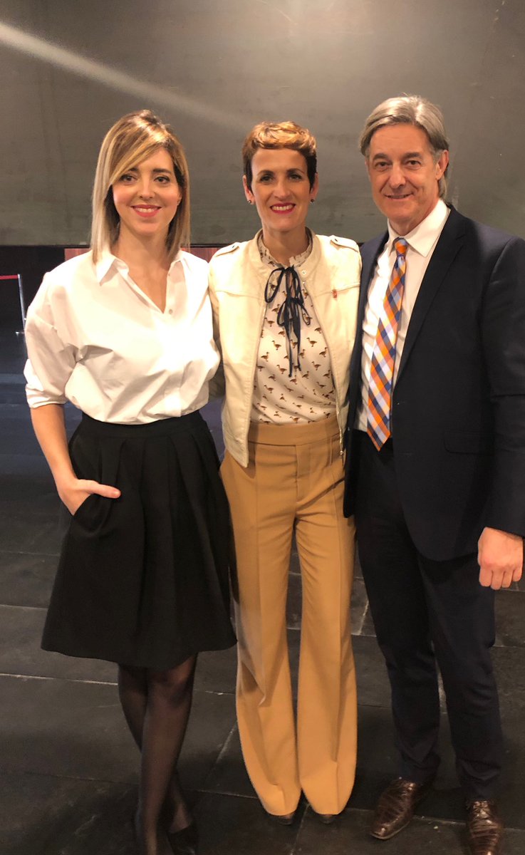 batvol's tweet photo. Enhorabuena, Juan Luis Llonis, presidente y Consejero Delegado  del Grupo Truck&amp;Wheel! 
Ha recibido hoy el Premio Empresario del Año 2019

Felices acompañando a #negociosnavarra en su 30 aniversario! 

#NNPremioEmpresario @negociosna #batvol https://t.co/TmyDQLBGM3