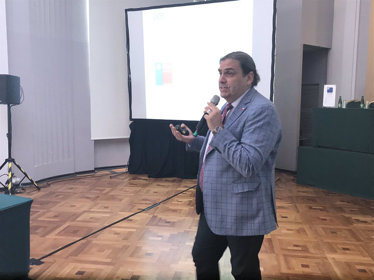 dos_segegob's tweet photo. Equipos @dos_segegob exponen sobre Ley 20.500 de Participación Ciudadana y 19.418 sobre Juntas de Vecinos y Organizaciones Comunitarias, en el marco de la Escuela de Verano “Municipios, Institucionalidad y Acuerdo Social” de @AChMChile que se desarrolla en #ViñadelMar #DOS✌️🇨🇱 https://t.co/2BZRJnJLql
