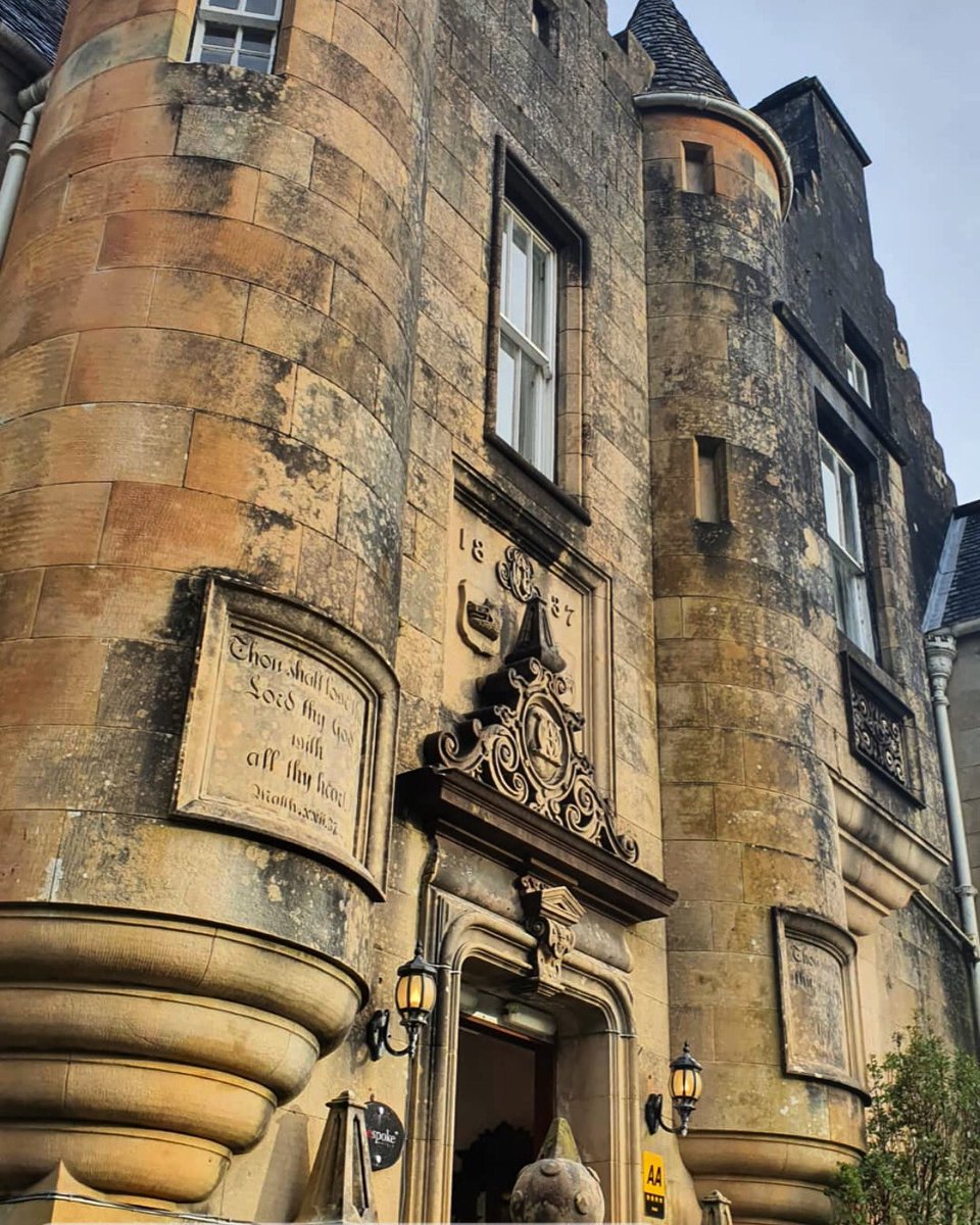 Stonefield Castle, a charming example of Baronial architecture that is nestled within acres of grounds beside Loch Fyne - a special place to behold! Have you visited yet? 
#stonefieldcastle #history #visitscotland #explorescotland  #architecture #castle #hospitality #welcome