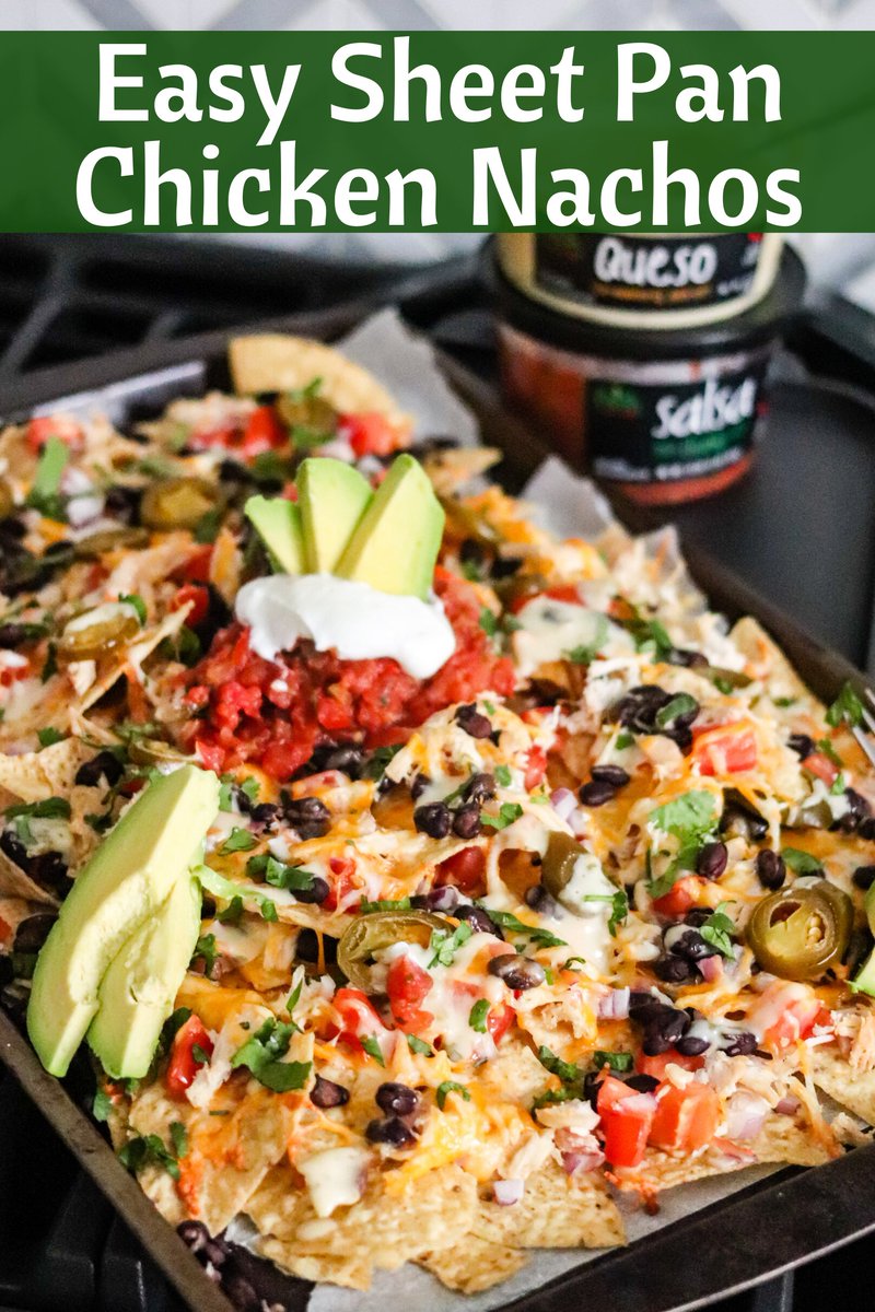DomesticSup's tweet photo. Easy Sheet Pan Nachos are the perfect solution for tailgating, game day, or a quick meal. Layer crunchy tortilla chips with shredded chicken, fresh vegetables, cheese and then top with delicious queso and @Fresh_Cravings salsa! #ad #freshcravings #superbowlrecipes https://t.co/HmvR4pLuDT