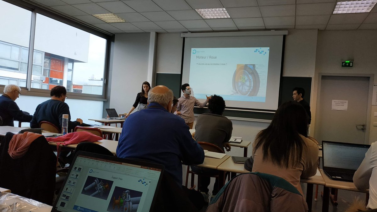 EcoMotionTeam's tweet photo. Aujourd'hui, les membres de l'équipe ont eu une soutenance pour expliquer l'état d'avancement de leur projet à leurs tuteurs.

#Polytechnancy #UnivLorraine #LorraineINP #ShellEcoMarathon #ShellEcoMarathonEurope #Prototype #Innovation #Projets #Equipe https://t.co/XUkXNPNpMa