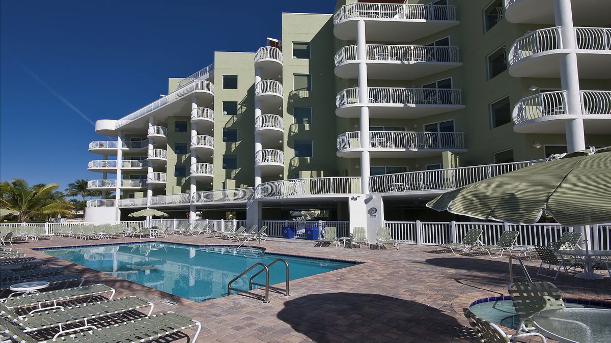 Crystal Palms Resort tweet media