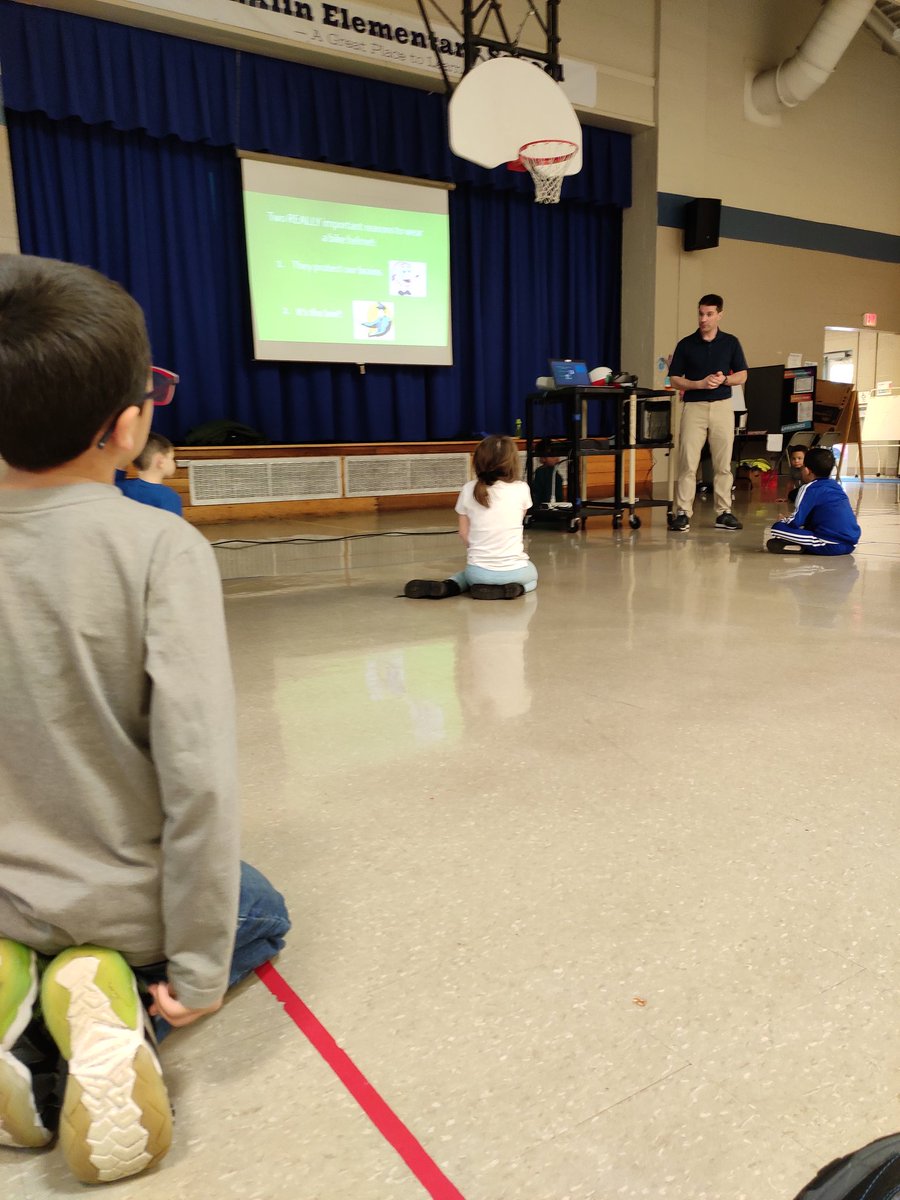 Big thank you to Mr. Coyle of <a href="/MontcoHealthPA/">Montgomery County Office of Public Health</a> for teaching our students about #bicycle safety!  Thank you <a href="/shelby_iezzi/">PSD Wellness Coordinator</a> for setting this up for all of our schools! #PhysEd  #physicaleducation #pottstown <a href="/pottstownschool/">Pottstown Schools</a> <a href="/pottstownschool/">Pottstown Schools</a> <a href="/FranklinFamily9/">Franklin Elementary</a> <a href="/PSDRODRIGUEZ/">Stephen Rodriguez</a>