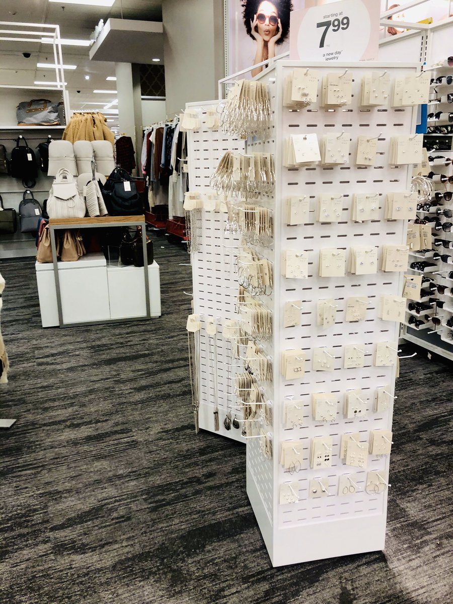 Excited for the new accessory set with jewelry spinners. <a href="/Target/">Target</a> <a href="/RobS1139/">Rob</a> <a href="/Caileigh/">Caileigh</a> <a href="/flondono09/">Fernando londono</a> #t1139westbury