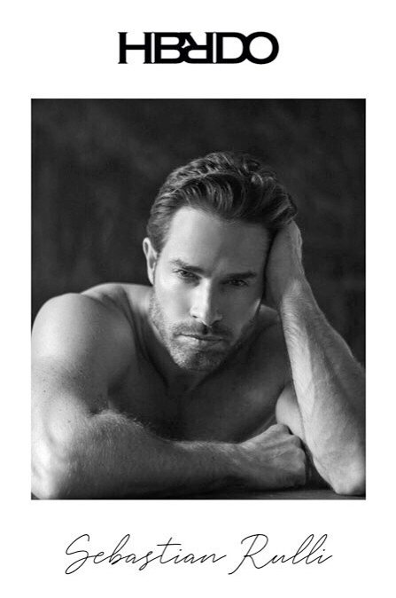 EvaLeandrez's tweet photo. Repos..#HIBRIDO 
El actor #SebastianRulli es nuestra nueva portada ,la primera de este 2020 
Fotografía #MiguelyMoreno
Grooming #DavosTheBane para #GivenchyBeauty
Styling #ElierDz
PR #Pp_Ayala para #PureanDB
Locación #Atoyac69

@sebastianrulli https://t.co/Y2TuS44TvW