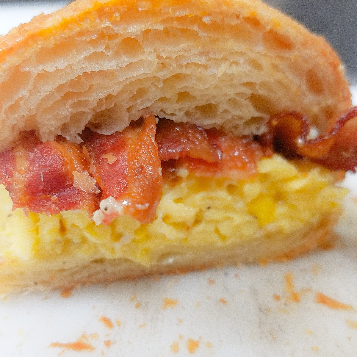 7ate9bakery's tweet photo. Bacon, egg and cheese on a fresh baked croissant from La Patisserie in Winchester or bagel from @betterbagelsbos. Breakfast sandwiches served every single day.
#7ate9bakery #Somerville #SomervilleMA #madeinsomerville #Boston #Bostonsbest #bestofboston https://t.co/ZzewyjSmQr