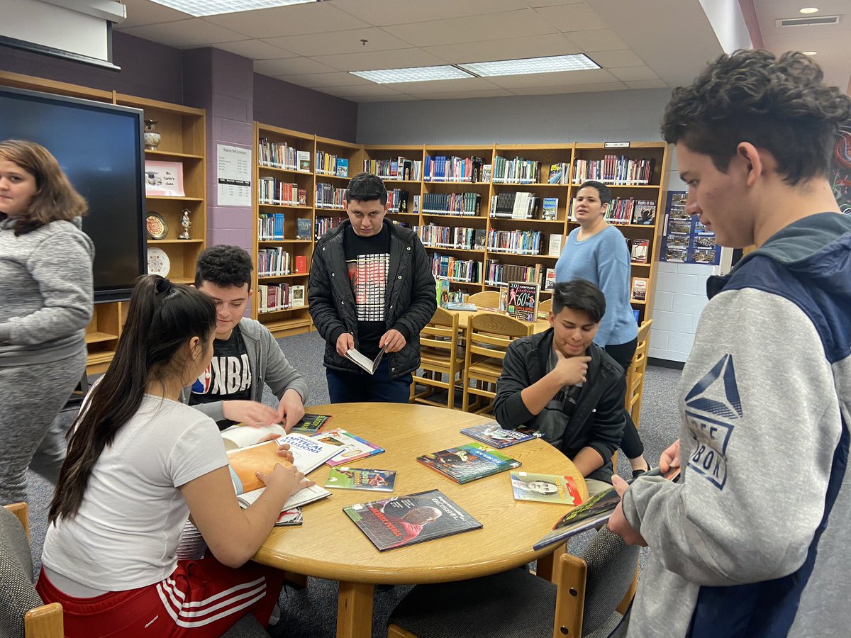 Dominion HS Library (@dominionlibrary) on Twitter photo Ms. Carlo’s students browsing book titles at our book buffet <a href="/Dominionlibrary/">Dominion HS Library</a> <a href="/DominionLcps/">DominionLCPS</a> <a href="/lcps_libraries/">LCPSLibraries</a> Gooo Titans! Ms. Carlo’s students browsing book titles at our book buffet <a href="/Dominionlibrary/">Dominion HS Library</a> <a href="/DominionLcps/">DominionLCPS</a> <a href="/lcps_libraries/">LCPSLibraries</a> Gooo Titans!
