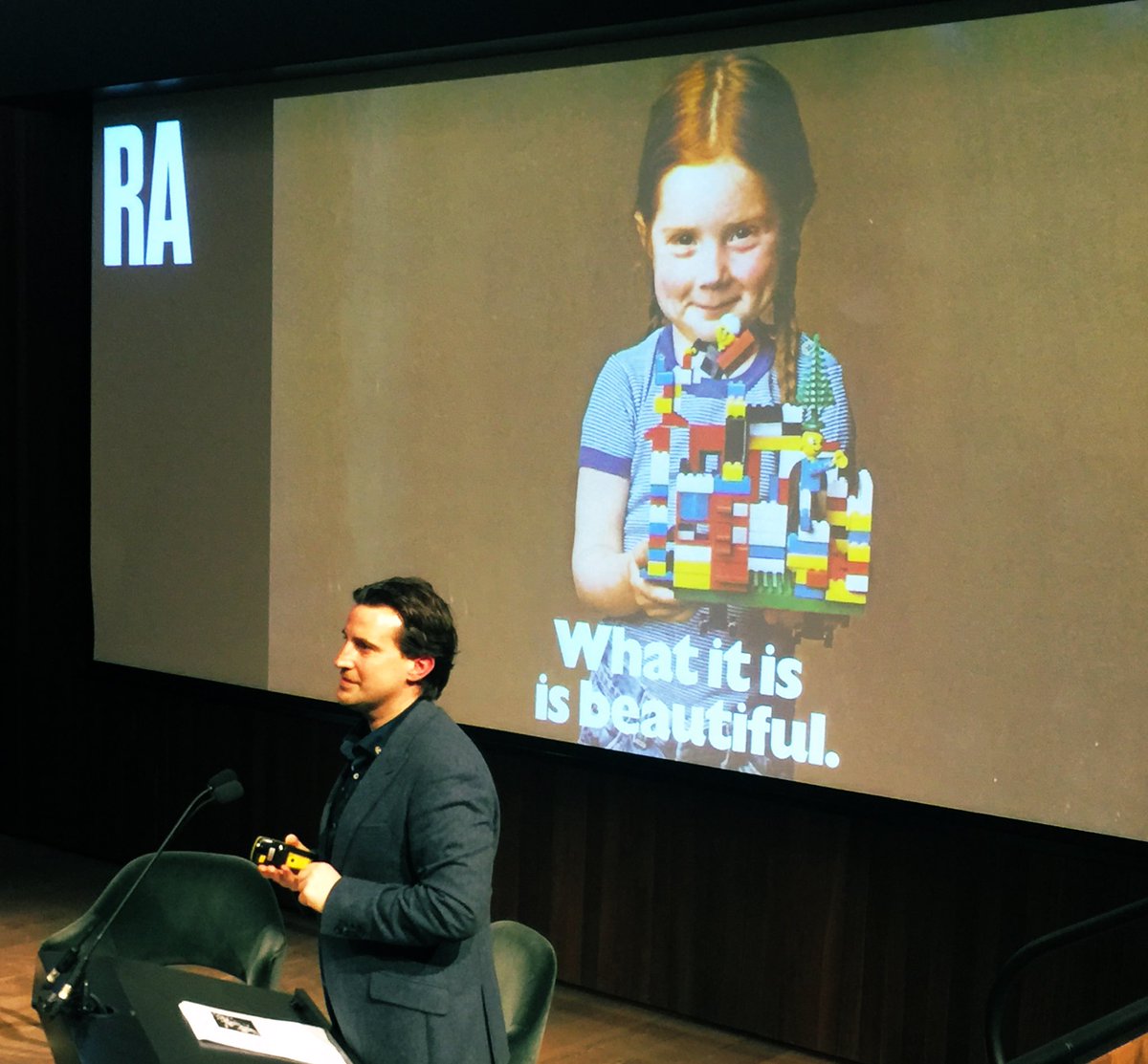 Loved this @LEGO_Group campaign #REMIXLDN