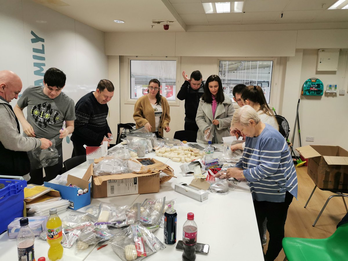 connectsnthlan's tweet photo. Today in the group we made up hygiene parcels from donated items, that will be sent to Africa for Project Gambia, a charity co-founded by our colleague Paul Lafferty. Thank you to Paul for involving us and @Tesco community champion Liz Wilkie for her additional donations https://t.co/flfppH8U3O