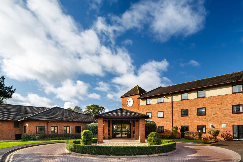 New year, new venue! 

As of 5th February, our first get together of 2020, will be in our new venue <a href="/DeltaHotelsLtd/">Delta Hotels</a> Marriott Milton Keynes.

Timbold Drive, Kents Hill Park, MK7 6HL 

Check out the website for guest speaker info. and to book your space.

citybreakfastclub.co.uk
