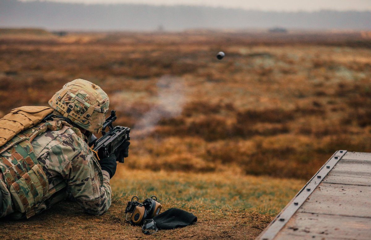 BG_Poland_eFP's tweet photo. On the way!🇺🇸💥
#StrongerTogether #AlwaysReady #eFP #BGPol #WeAreNato #NATO #2CR #StrongEurope https://t.co/74flRyS2dq