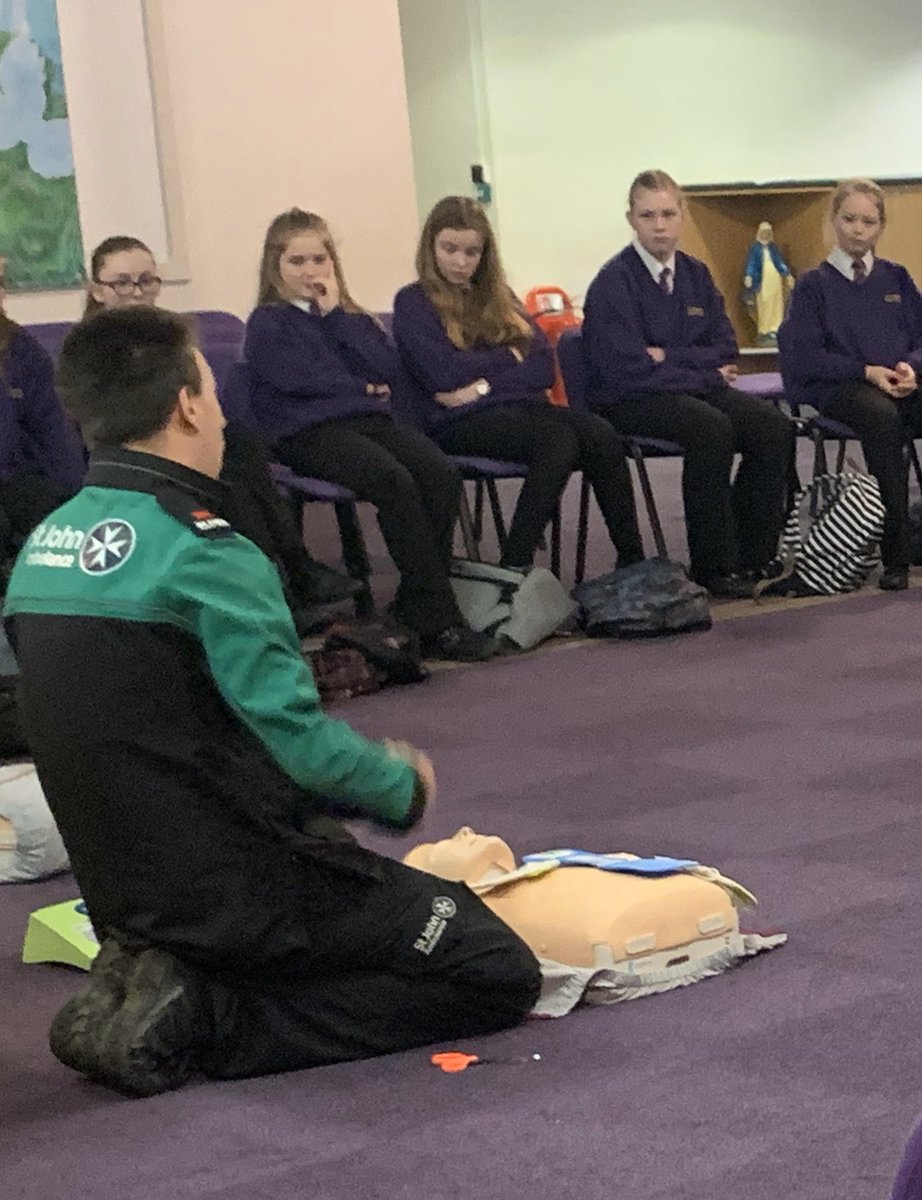 SJ_WXM's tweet photo. Important lessons for Year 7 from @stjohnambulance #CrucialCrew https://t.co/m9KzgpSRei