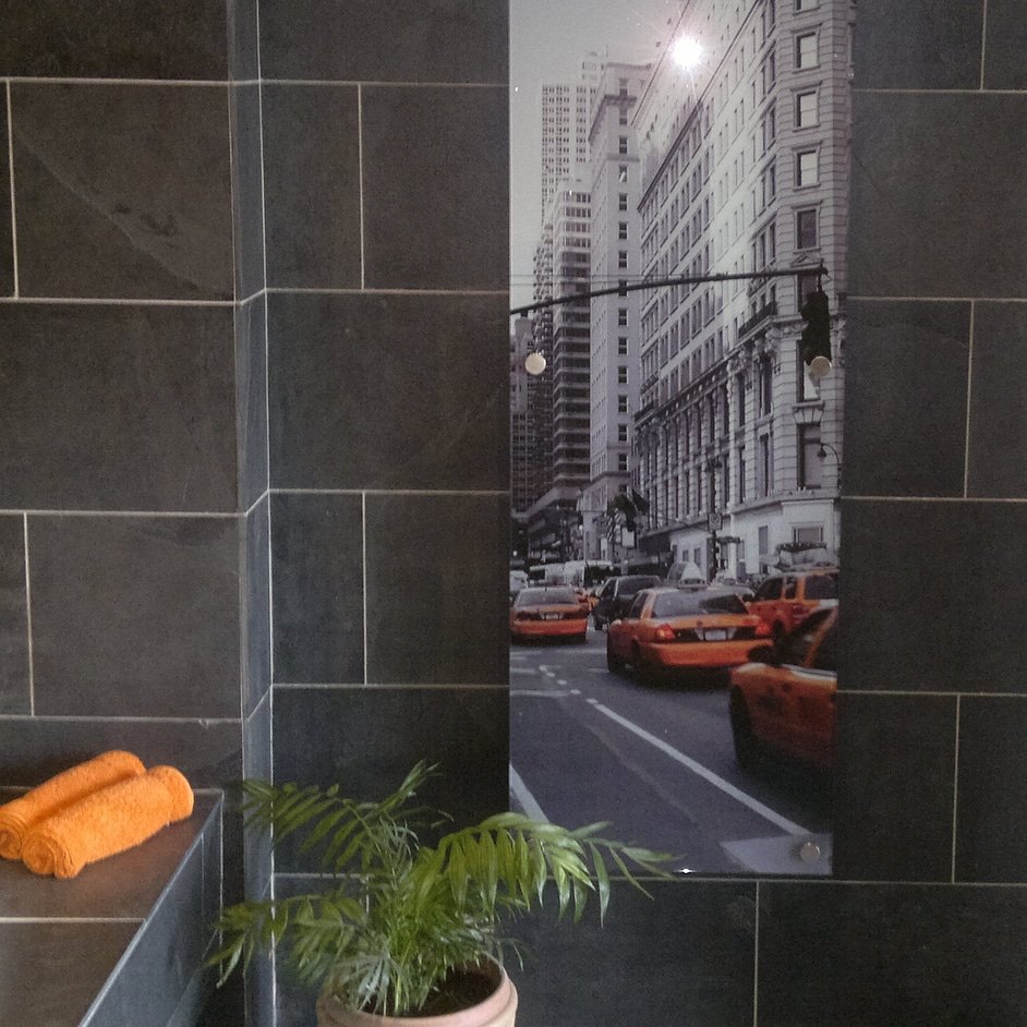 glassradiators's tweet photo. Customer picture! Loving the NYC feels... #testimonialtuesday https://t.co/pq740V78vX