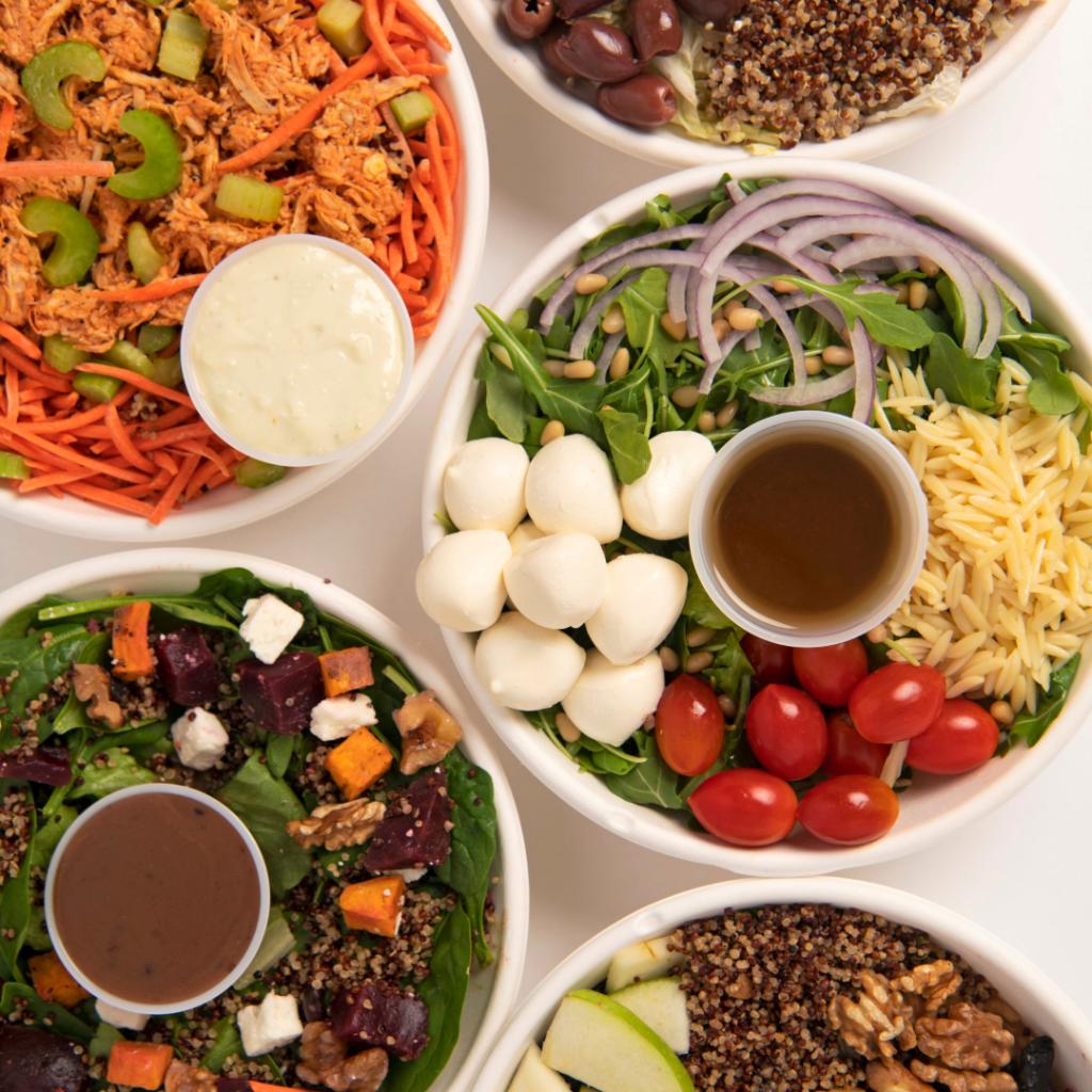 NatickMall's tweet photo. For simple, healthy and delicious foods that fuel you ๐ฅ, grab your next healthy meal on the go at the @6amhealth Fresh Fridge. Find @6amhealth located on the Upper Level in the Food Court. #6AMHealth #NatickMall #FreshFridge https://t.co/VRXgVHY0gO