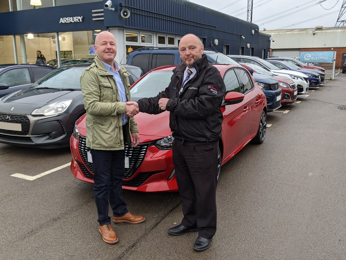 ArburyGroup's tweet photo. A very happy Mr O'Brien is pictured here collecting his All-new #Peugeot208!
This is the first of many on the road from the team at #Arbury in #Nuneaton π #NewCarWeek #PeugeotPride @PeugeotUK https://t.co/sL6nJn1sS3