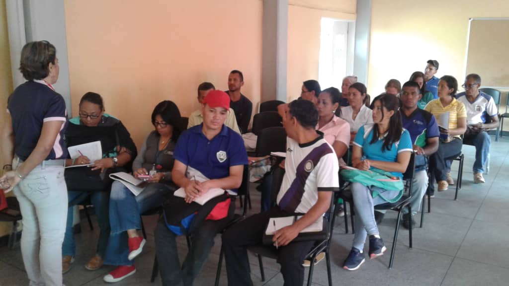 #EsNoticia ll Socialización con directores de Educación Media, Media Técnica, Modalidad de adultos y Mision Ribas sobre los proyectos  a financiar por la Banca Pública, Banco de Venezuela. #CalidadEducativa