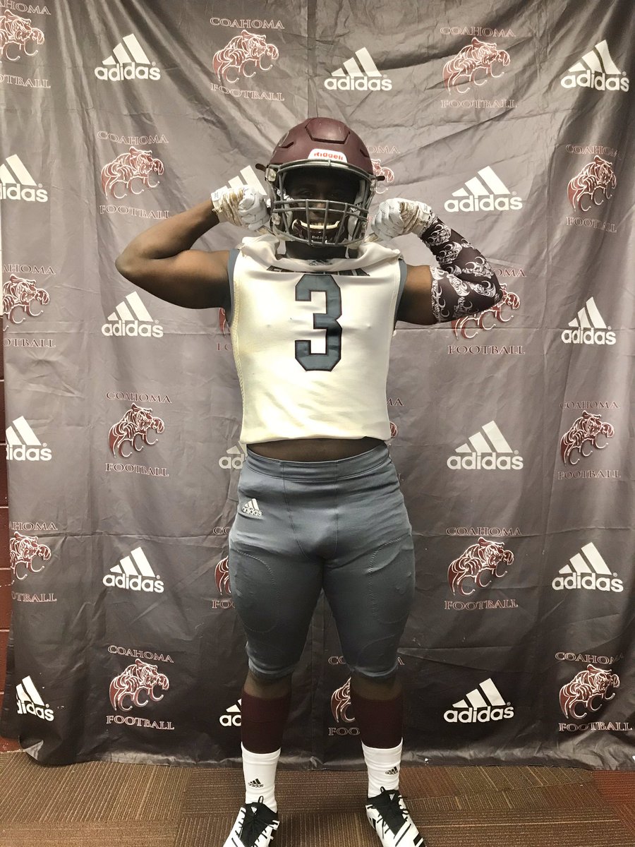 alphonso_ray20's tweet photo. 110% committed that’s it ❗️❗️ https://t.co/EHeRmTIC3i