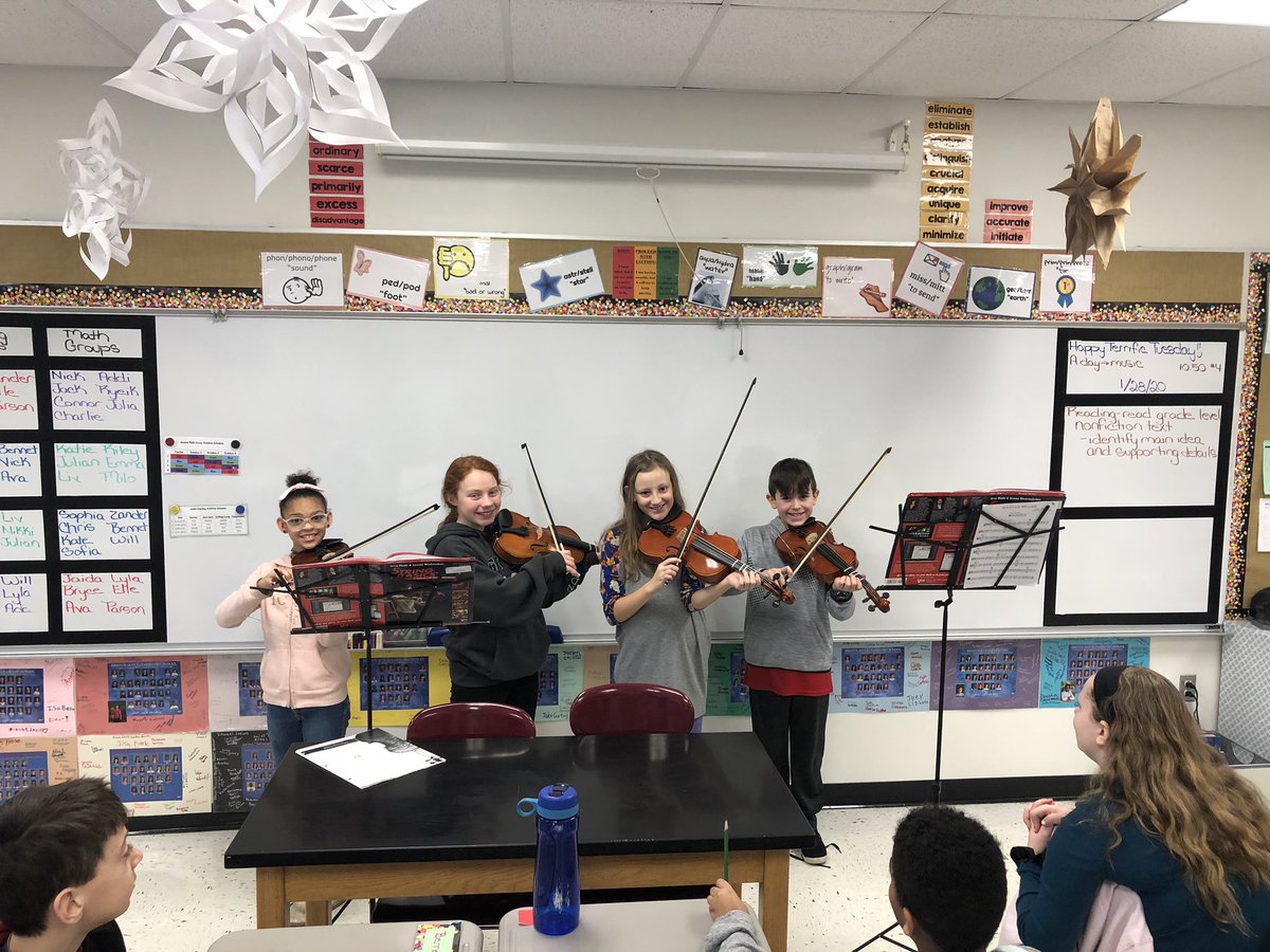 BFifthies's tweet photo. Ms. Read’s class was treated to a private orchestra concert this morning.  #rockinthebay #TalentTuesday https://t.co/5SA6YClwvQ