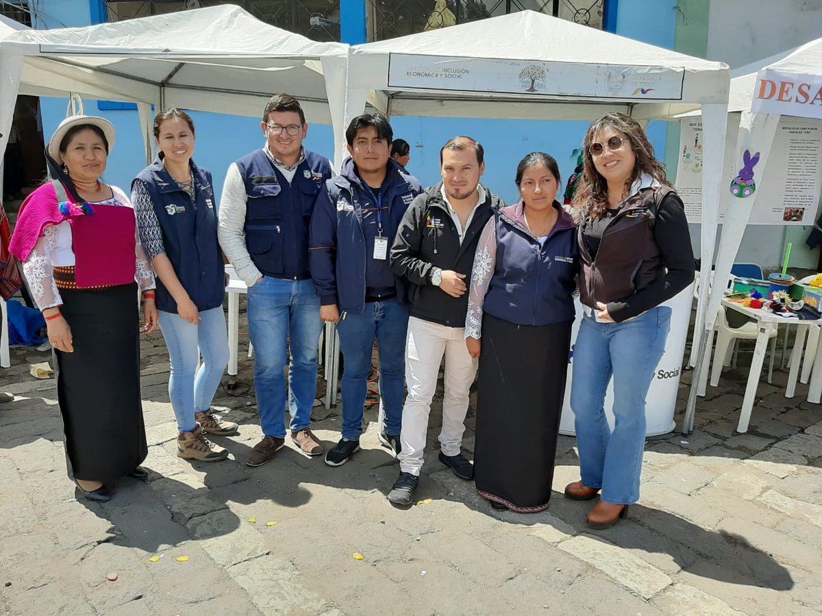 PontonRamiro's tweet photo. #CHIMBORAZO 
#BrigadasTodaUnaVida | El Ministerio de Inclusión Económica y Social es parte de la Feria ciudadana desarrollada en el cantón Riobamba, parroquia Pungalá. https://t.co/LLn6up3eXi