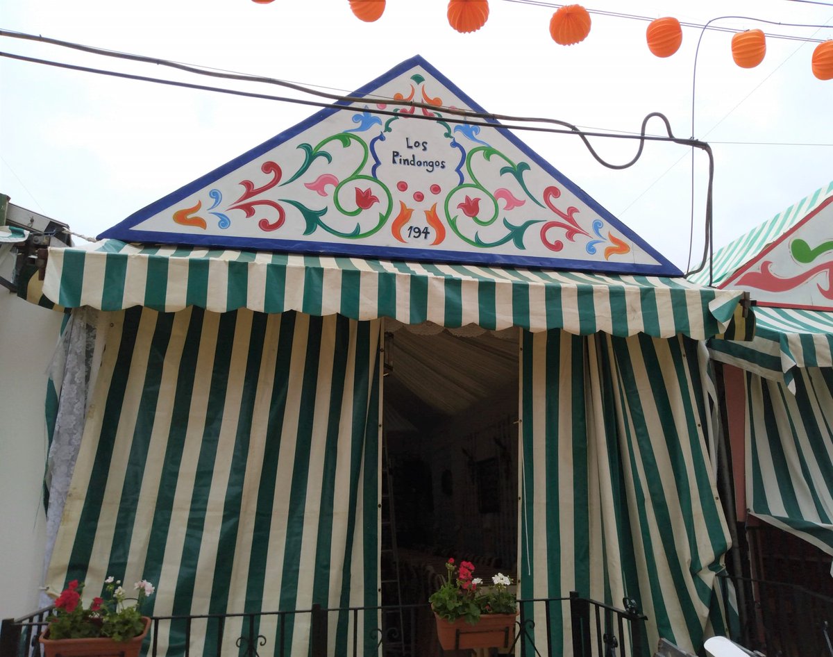 GlobalM4rketing's tweet photo. Caseta Los Pindongos de la Feria de Abril de Sevilla en la calle Juan Belmonte. La prueba de que todo trabajo tiene su recompensa ☺️

https://t.co/uoUqoe85tK

#FeriaSevilla19 #CasetasDeFeria #CasetaLosPingondos https://t.co/ckHhlocsyz