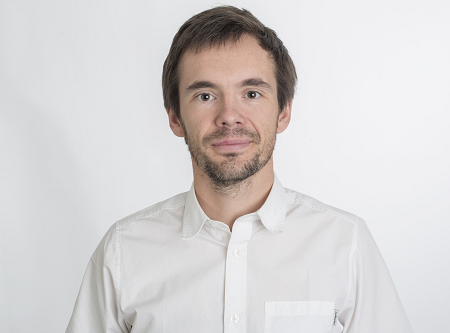 📲 El investigador Manuel Valiente expone las estrategias para atacar la metástasis cerebral en ratones y humanos en el IRBLleida
📌 <a href="/IRBDOCENCIA/">IRBLleida Docència</a> 
👉🏻 ow.ly/QqWD30qcZdu 
#metastasis #cancercerebral #ratones #humanos