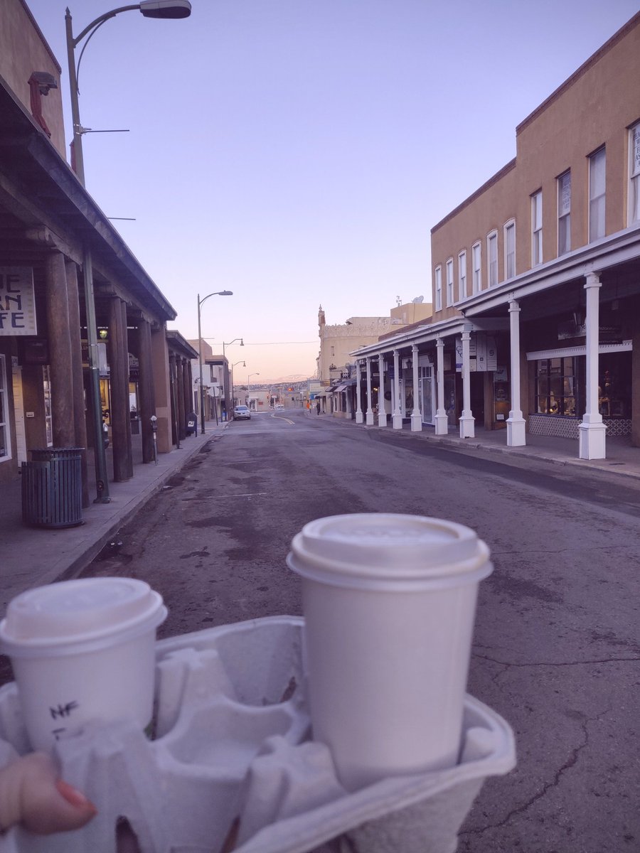 irina_stefana's tweet photo. Coffeed up and ready to go. Let the science roll in at #KSIslet! https://t.co/RshPzhBnrP