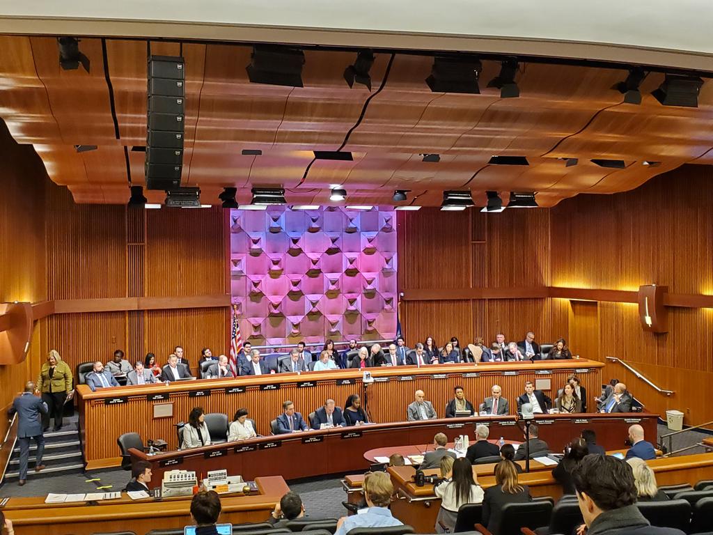 We're in the (other) room where it happens at the @NYSenate and @nyassembly joint #transportation heading where questions about #queensbusredesign #accessaride and signalling are coming fast and furious.