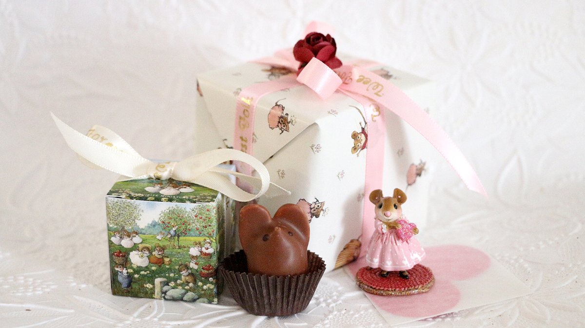weeforestfolk's tweet photo. Send a #WeeForestFolk #Valentine including an @LABurdickNY Chocolate Mouse at https://t.co/1lTAizZXJa https://t.co/CFDDE6IQrs