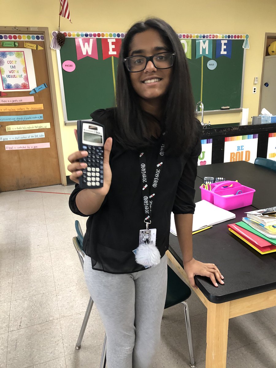 WenWanso's tweet image. 📖 Story time with One Grain of Rice 🍚 to show the power of doubling just like cells! @WTClarkeMS #celldivision #mathinscience #teamwork #studentsteachingstudents