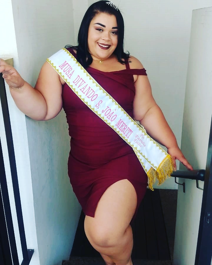 branquinha0_'s tweet photo. Gratidão smmmp ! ..  ❤
Jamais desista dos seus sonhos...
.
.
.
.
.
.

#plussiz #tamanhogrande #mulheresreais  #autoestima #empoderamentoplussize #belezagg #modaplussize
#gratidão  #tamanhosmaiores #modagg #divando #diva #plussizecomorgulho https://t.co/ZWtpJttvXd