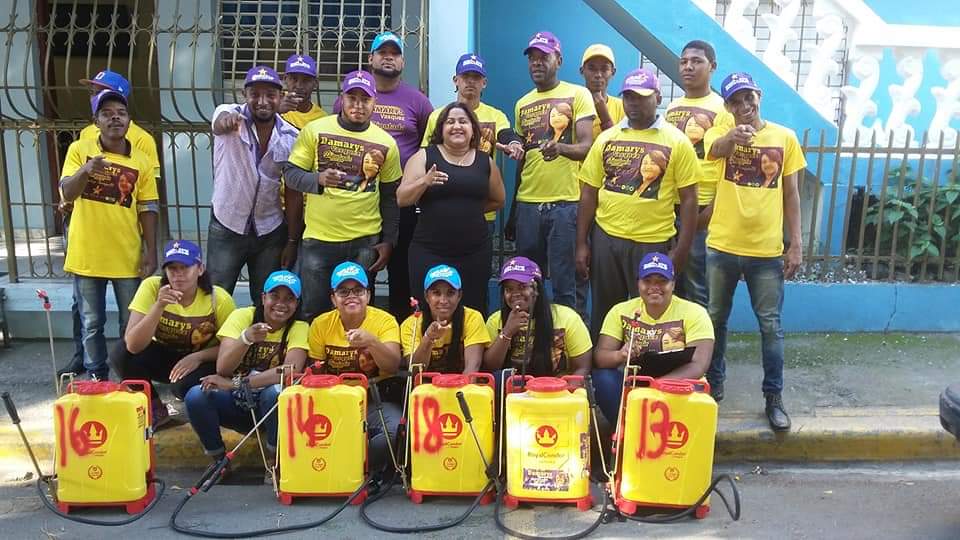 La Diputada <a href="/damarysvc/">Damarys Vasquez</a>  y su equipo realizan  jornada de fumigación en el Sector de Majagual de Sabana Perdida la congresita siempre pendiente a la Salud del pais y los Municipes.
#ComentandoloQuepaso
<a href="/LethiVasquezSDN/">Lethi Vásquez</a> <a href="/PLDenlinea/">PLD</a> <a href="/CMloquepasoTV/">COMENTANDO LO QUE PASO rd</a>
