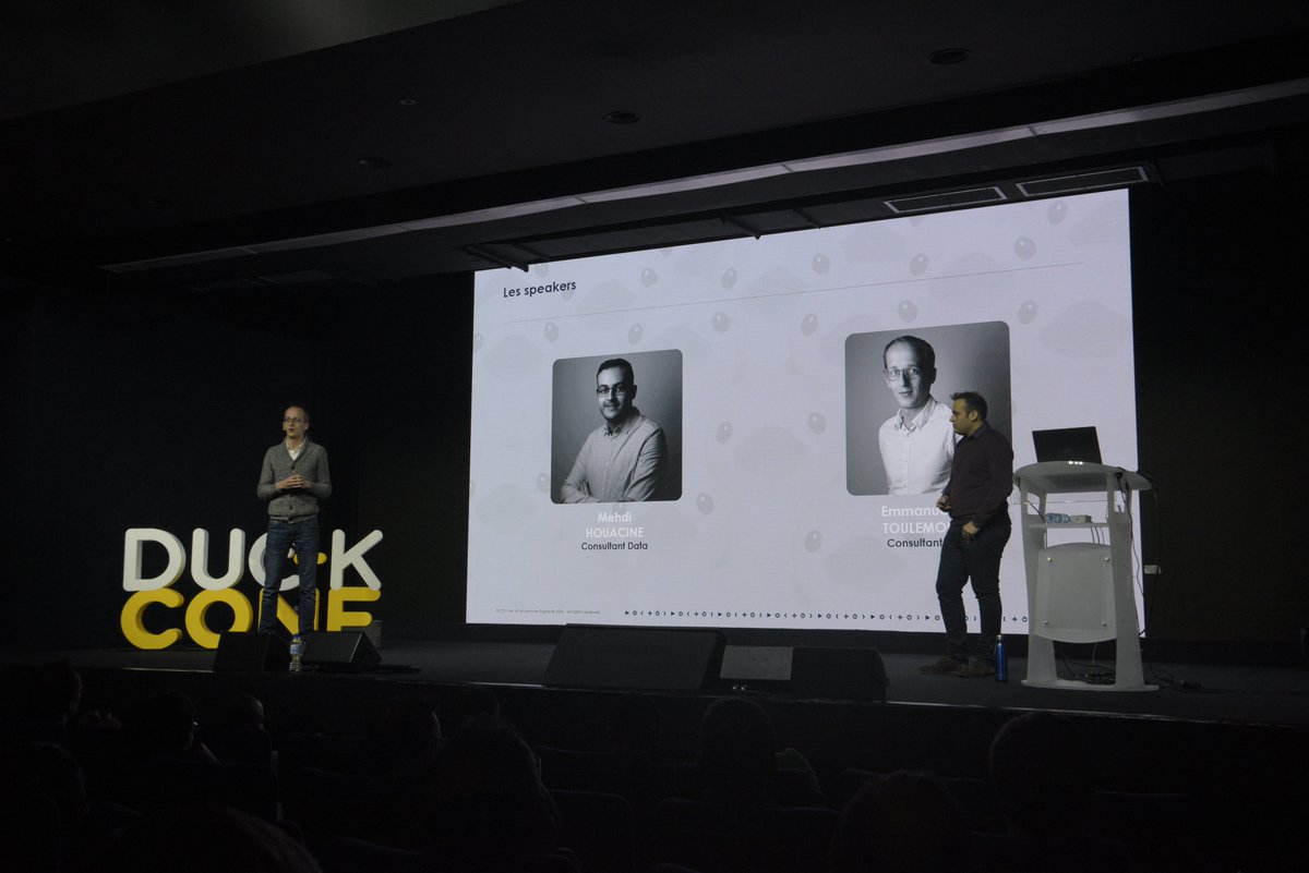 OCTOTechnology's tweet photo. [#LaDuckConf] "Ce que nous devons faire c'est analyser l'ensemble des comportements de notre système de #DataSciences et ainsi sa durée." selon Mehdi Houacine &amp; Emmanuel-Lin Toulemonde #monitoring #SI https://t.co/mpw7g9wXfk