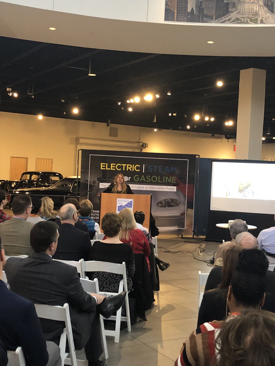 cleveLANDstudio's tweet photo. This morning we’re hearing from one of our important project partners, @NOACA_MPO, about their long range strategy to support economic development in #Cleveland. #reducethecommute https://t.co/Vq7hvpfP9j