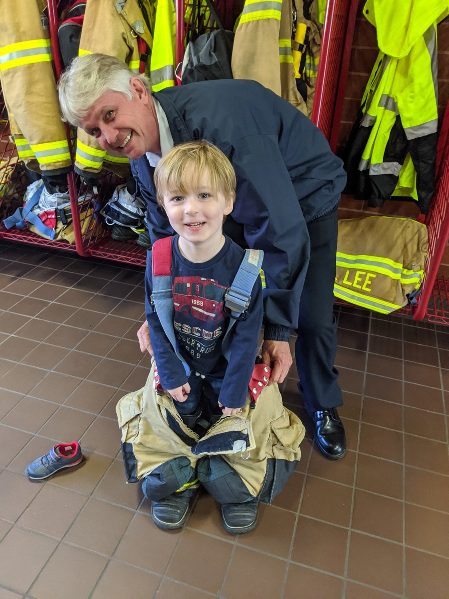 RaleighGov's tweet image. "We are eternally grateful for these firefighters going way above and beyond to care for our family." - Erica Prentice of #Raleigh. 

Read how this young family's scary evening was expertly managed by Raleigh's first responders. 

📰 bit.ly/37Dkx4Y
