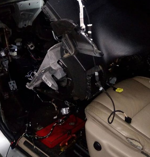 AtomicVzla's tweet photo. Reconstrucción completa del sistema eléctrico de Jeep Grand Cherokee 4G https://t.co/WO8blXYd2k