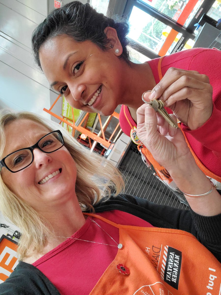 Diana Pinkston tweet media