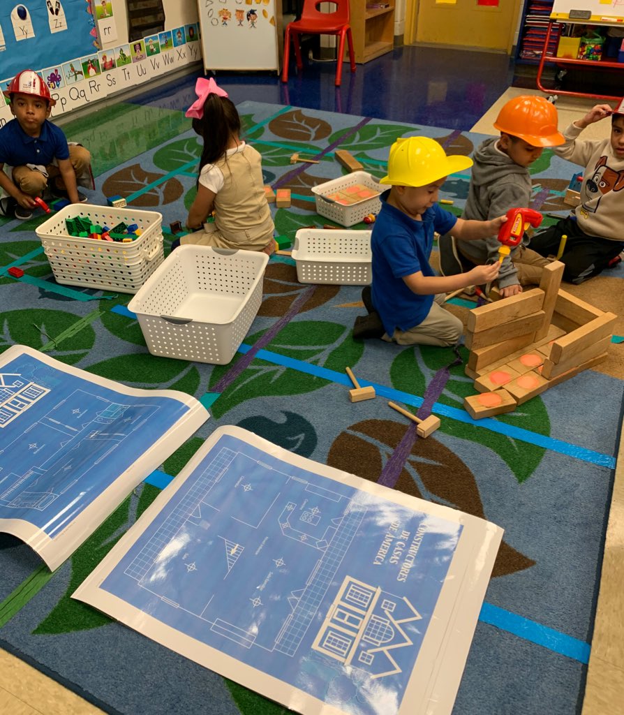 iriszinece's tweet photo. Check out our little architects and engineers at Collins Garden ES. Reading blueprints and building a house. The future is Pre-K. https://t.co/Q2gCVuJmfA