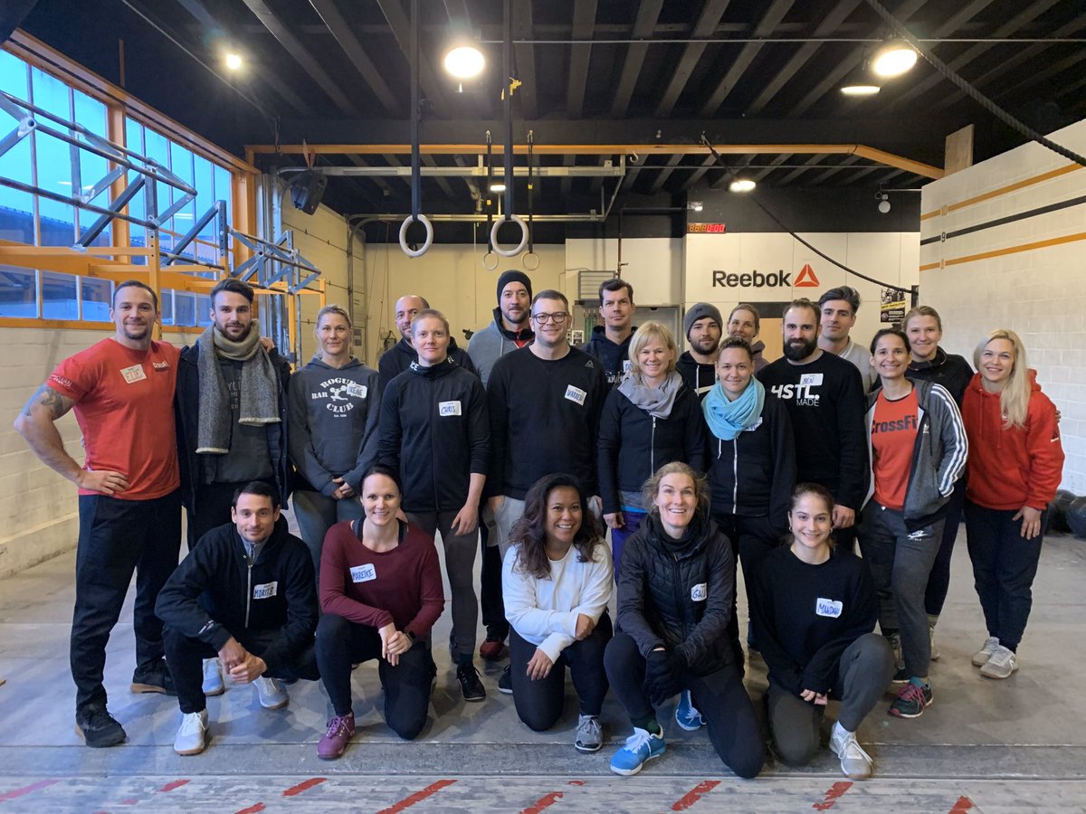 CrossFitDEU's tweet photo. Habt ihr euren Level 1 und wollt euch weiterbilden?
Dann macht es wie die Jungs und Mädels am Wochenende bei @crossfitbasel uns nehmt an einem #CrossFitLevel2 Kurs teil!
.
Die aktuellen Termine findet ihr in unserer Bio ☝🏻
.
#CrossFitTraining #CrossFit #CrossFitSwitzerland https://t.co/ossprx1iYm