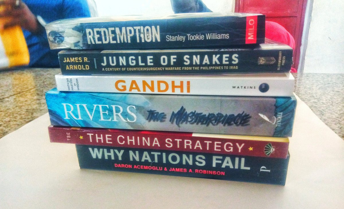 SP_bookstore's tweet image. Lagos in a bit.
At @SP_bookstore we believe that where you live should never limit your access to knowledge.
..because knowledge is power, our mission is to enthrone you.
#bookdelivery #January28 #TuesdayThoughts #tuesdayvibes #books #booksfortrade #booklovers #TuesdayMotivation