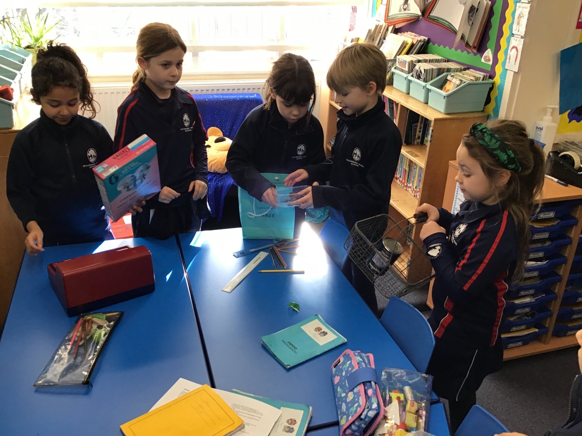 DHSPrep's tweet photo. In Mrs T's #Maths lessons this week, P3CT have been learning how to use #money. Let's shop! #shopaholics #usingmoney #poundsandpennies #ivegotmyshoppingbag #somuchtochoosefrom #practicalmaths https://t.co/nqeLjxwpKS