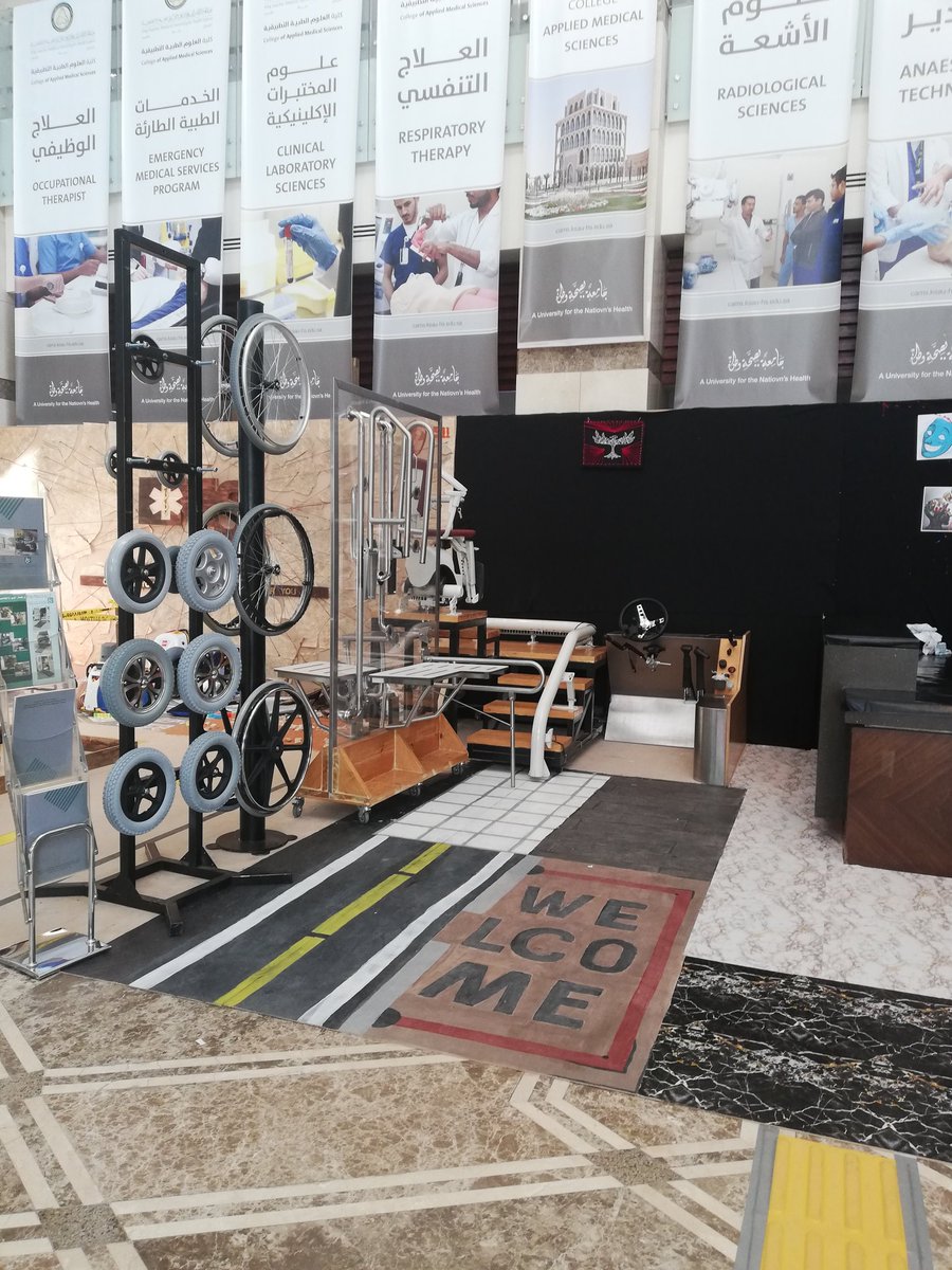 anasamal3's tweet image. فخورة ان كان لي يد بشغل رهيب مثل هذا 💜..
شكرا لكل الOTs
"رسمتي اللي على الأرض نورتوا الرسمة بزيارتكم😂💜"
#العنقاء