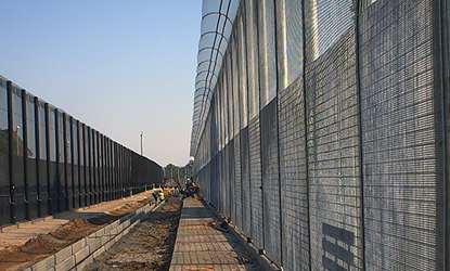 zaunlimited's tweet photo. Are you wondering why mesh fencing is the security fencing of choice? Check out our blog post to find out https://t.co/3FigKYDtMs #Zaunblog #securityfencing #perimetersecurity #highsecurityfencing #perimeterfencing #meshfencing https://t.co/z26QjC95rQ