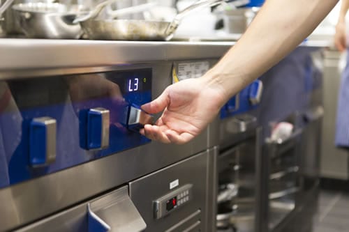 Rofar_SL's tweet photo. Somos distribuidores oficiales Electrolux con soluciones industriales para hoteles. Solicite más información en https://t.co/GMhuyadpCy #cocina #cocinaindustrial #Málaga #hotel #hoteles https://t.co/BXpFhpbOmE