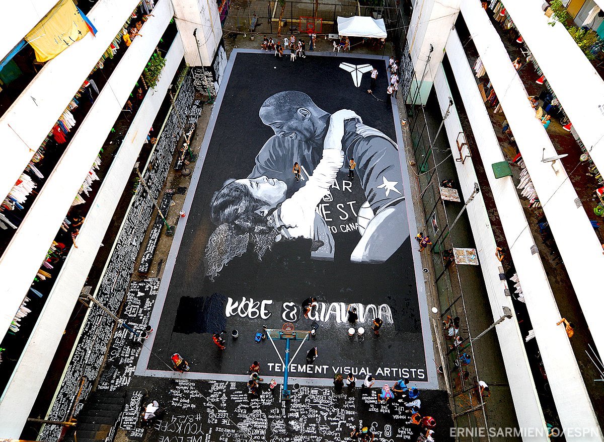 El amor y la idolatría por Kobe Bryant no conoce fronteras, y sino, miren esta cancha de baloncesto en Filipinas. Sensacional.